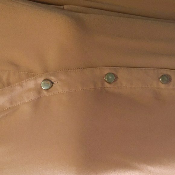 LAST CHANCE! Forever 21 Tan Button Down Long Sleeve Blouse S - Picture 5 of 7
